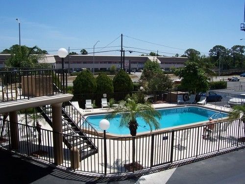 Tarpon Shores Inn Тарпон Спрингс Екстериор снимка