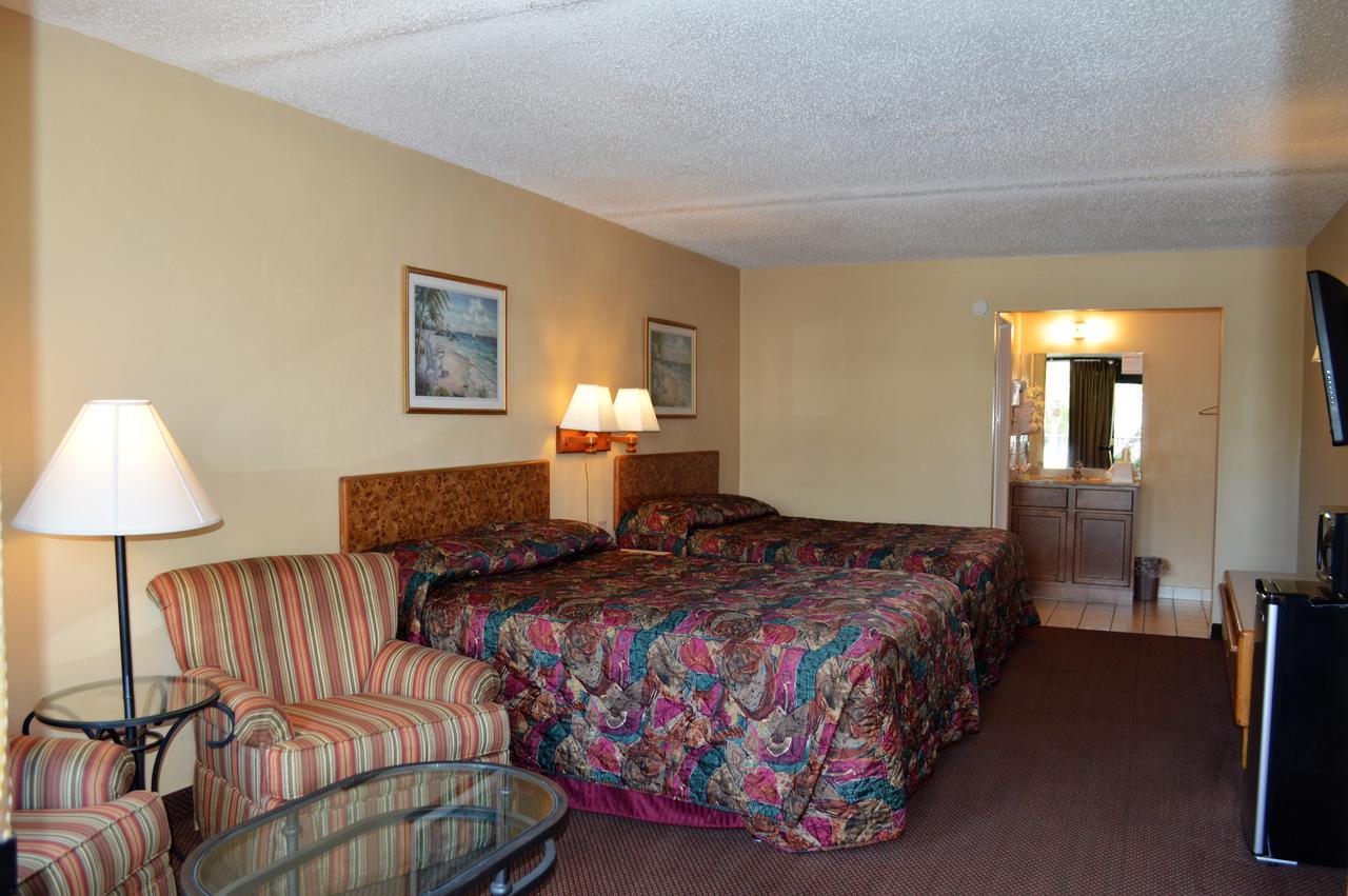 Tarpon Shores Inn Тарпон Спрингс Екстериор снимка